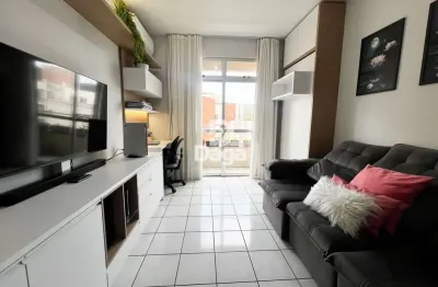 Apartamento 2 dormitórios mobiliado próximo a universidade