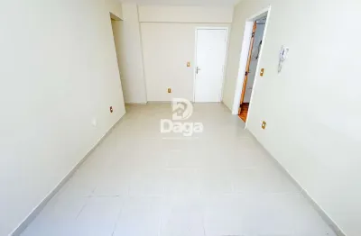 Apartamento no centro - 2 dormitórios - florianópolis/sc