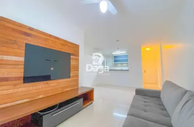 3 dormitórios sendo suíte com 2 vagas de garagem e hobby box no itacorubi