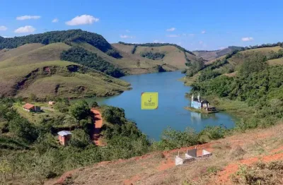 Terreno com 1.476m², em dores do paraibuna, em santos dumont-mg.