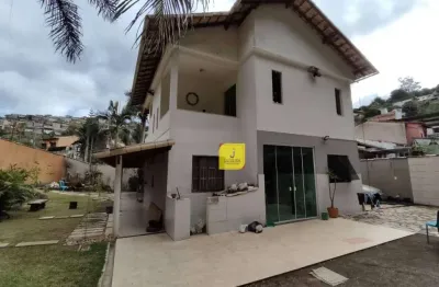 Excelente casa duplex de 4 quartos, no condomínio mais charmoso de toda a cidade, o condomínio tiguera (todo arborizado), no bairro de lourdes.