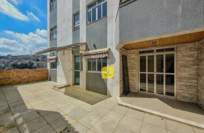 Apartamento garden com 2 quartos, 2 vagas e ampla área externa no morro da glória