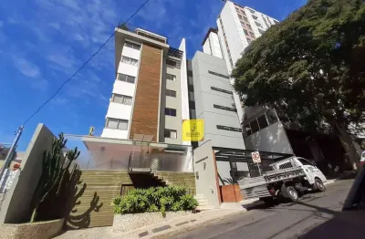 Studio mobiliado, com elevador e lavanderia, no centro, a poucos passos do parque halfeld