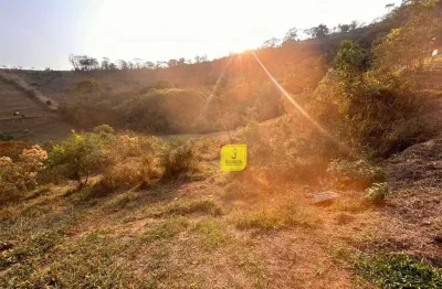 Chácara à venda, (sem benfeitorias - só terreno), com 2100 m², com córrego nos fundos, por r$ 65.000,00 - em dias tavares - juiz de fora/mg.