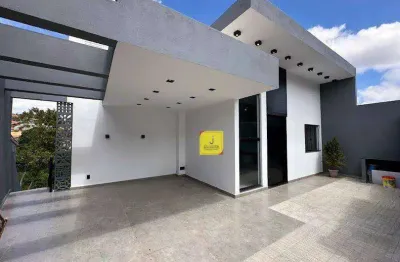 Casa com 3 quartos (suíte), espaço gourmet, quintal e 3 vagas no são pedro
