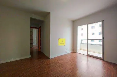 Apartamento com 2 quartos (suíte), varanda, garagem, elevador e área de lazer no mariano procópio/democrata