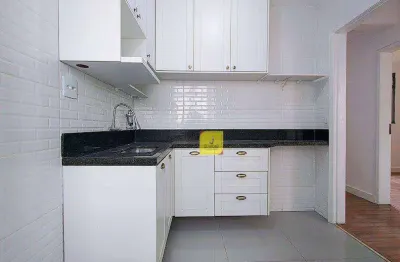 Apto térreo todo reformado no São Pedro, com 2 quartos e vaga de estacionamento