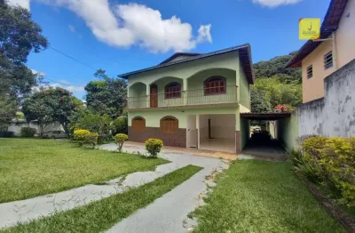 Excelente granja com casa, piscina, area gourmet, quintal