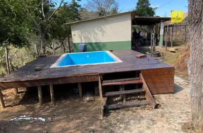 Baixou de preço - antes: 325 mil - hoje, apenas 250. - bela chácara com casa de 2 quartos, e terreno com 7.000 m² - triquedas - coronel pacheco/mg.
