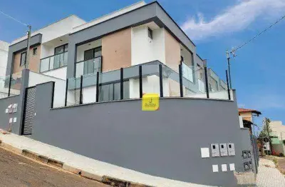 Casa com 2 quartos à venda na Rua Regente, 5, São Pedro, Juiz de Fora
