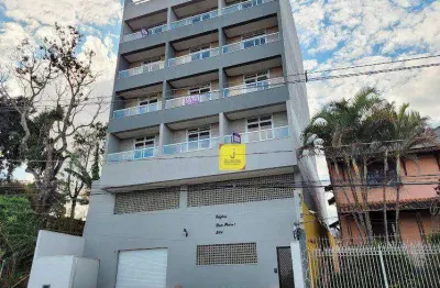 Apto de um quarto e sala com varanda e garagem no aeroporto