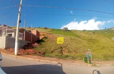 Terreno à venda na Rua Professora Verônica Lucy Coutinho Lage, 11, Recanto da Mata, Juiz de Fora