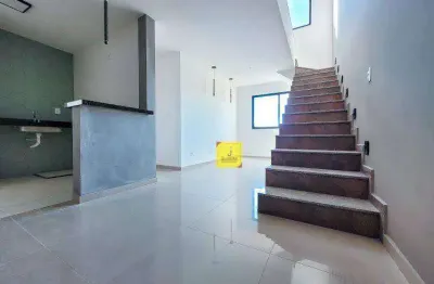 Linda cobertura de 2 quartos com suíte, garagem e elevador no recanto da mata