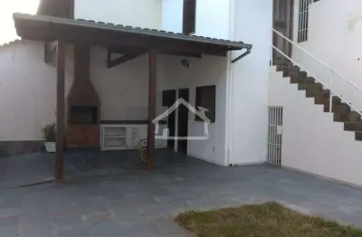 Casa bem localizada em timóteo no bairro santa maria
