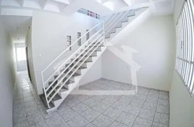 Casa geminada à venda, 3 quartos, 1 vaga, iguaçu - ipatinga/mg