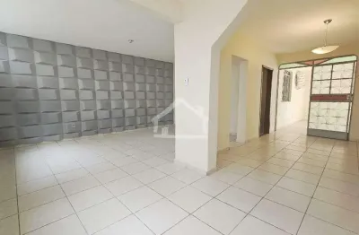 Casa com 3 quartos para alugar no Iguaçu, Ipatinga 