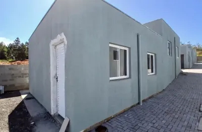 Casa com 2 quartos à venda na Avenida Vinte de Setembro, 989, Coronel Nassuca, Guaíba