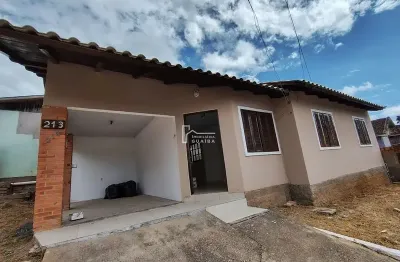 Casa com 2 quartos à venda na Rua Didi Pacheco, 1323, Morada da Colina, Guaíba