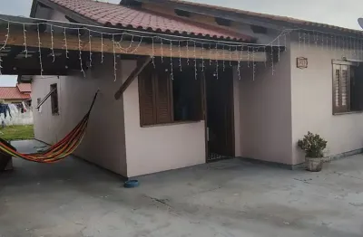 Ótima casa com2 dormitórios,patio individual no bairro  parque flórida