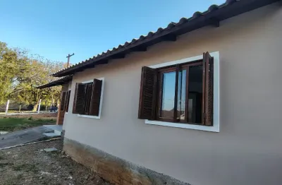 Casa com 2 quartos à venda na Avenida Vinte de Setembro, 213, Ermo, Guaíba