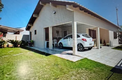 LINDA CASA DE ESQUINA no Bairro Jardim dos lagos -guaiba -Rio Grande do sul