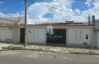Casa com 4 quartos para alugar na Rua General Falconiere, 138, Alto Maron, Vitória da Conquista
