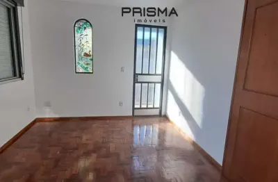 Apartamento de 3 quartos, 1 banheiro, sacada, churrasqueira e garagem. próx. col