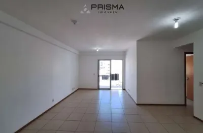 Apartamento de 3 dormitórios sendo 1 suíte no bairro centro em santa maria
