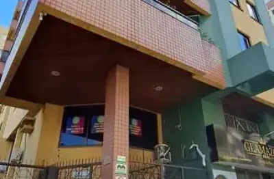 Apartamento 2 dormitórios com sacada fechada cozinha planejada, centro, santa ma