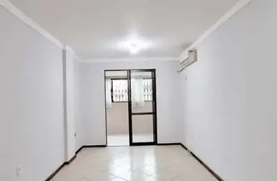 Apartamento 3 dormitórios, suíte, sacada fechada, churrasqueira, garagem região