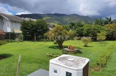 Condomínio flamboyant - casa de alto padrão à venda no condomínio flamboyant em atibaia com 5 suítes e piscina