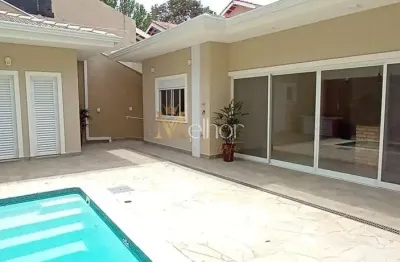 Casa térrea de alto padrão em atibaia – frente para o lago — 3 suítes