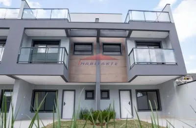 Sobrado de 3 quartos em condomínio no jardim das américas, curitiba-pr: 128m², suíte, sala, 4 banheiros e terraço.