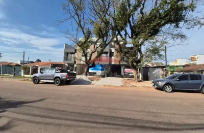 Sobrado à venda no jardim das américas em curitiba: 3 suítes, terraço com churrasqueira, 2 vagas.