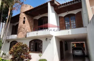 Imperdível oportunidade: casa à venda em curitiba-pr, no bairro xaxim, com 5 quartos, 1 suíte, 2 salas, 3 banheiros, 3 vagas de garagem e 270m².