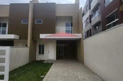 Imperdível sobrado à venda em pinhais-pr, estância pinhais! 3 quartos, 1 suíte, 2 salas, 3 banheiros, 4 vagas, 135m².