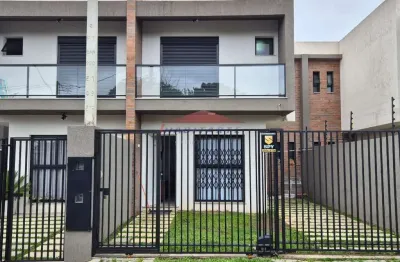Lindo sobrado à venda em curitiba-pr: 3 quartos, 1 suíte, 2 salas, 3 banheiros, 2 vagas de garagem. confira!
