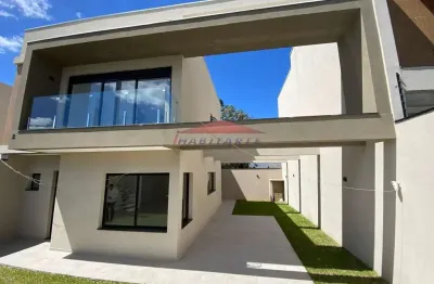 Sobrado à venda bairro uberaba: 3 suítes, sala para dois ambentes, 4 banheiros, 4 vagas, 145,02 m²!