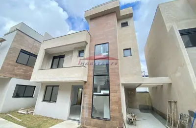 Sobrado de 3 quartos em condomínio no uberaba, curitiba-pr: 122,40 m², suíte, 2 salas e 4 banheiros!