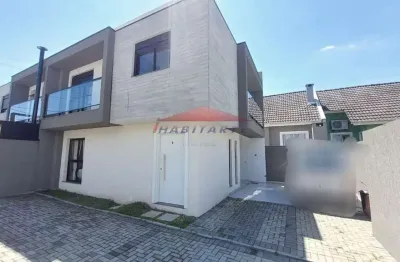 Sobrado à venda em curitiba-pr, uberaba: 3 quartos, sendo 1 suíte, 1 sala ampla para 2 ambientes, 3 banheiros, 2 vagas, 122m²!