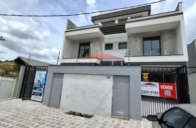 Sobrado à venda em curitiba-pr, guabirotuba: 3 quartos, sendo1 suíte, sala de estar e jantar, vaga para garagem  - 135m² de área!