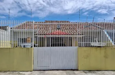 Magnífica casa à venda em curitiba-pr, cajuru: 2 quartos, 1 sala ampla para 2 ambientes, 1 banheiro, 2 vagas, 70m² - imperdível!