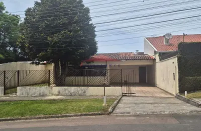 Imóvel imperdível em curitiba-pr: casa à venda no campo comprido com 3 quartos, 1 suíte, 1 sala e 2 banheiros.