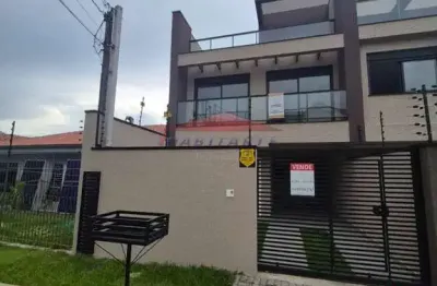 Imperdível Sobrado à Venda em Curitiba-PR, Guabirotuba: 3 quartos, 3 suítes, 1 sala ampla, 5 banheiros, 147,27 m² - Confira!