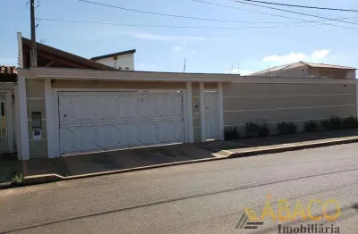 Casa com 4 quartos à venda no Jardim Embaré, São Carlos 