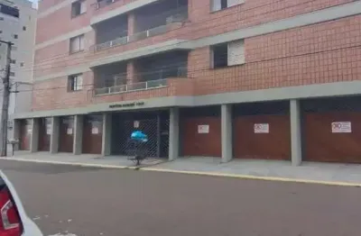 Apartamento com 3 quartos para alugar no Centro, São Carlos 