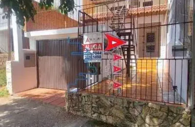 Casa com 2 quartos para alugar no Santo Antônio, Porto Alegre 