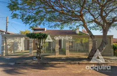 Casa à venda com piscina aquecida e coberta no bairro órfãs