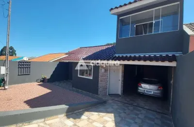 Casa à venda, 3 quartos (1 suíte c/ sacada), terreno 300m² e área construída aproximadamente 150m²,