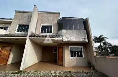 Sobrado a venda em pequeno condomínio. 3 quartos (uma suíte), 3 banheiros, 2 garagens. ronda, ponta